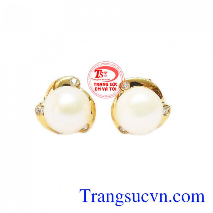 Hoa tai ngọc trai trắng dễ thương