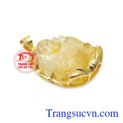 Vàng tây 14k bọc xung quanh viên đá đảm bảo độ bền đẹp cho sản phẩm