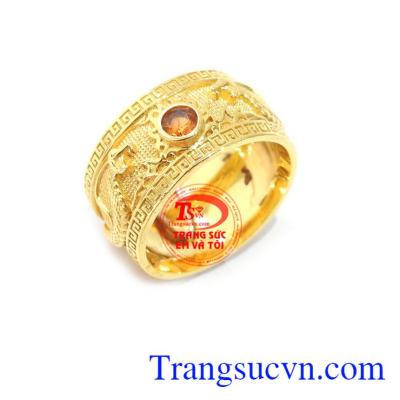 Nhẫn rồng vàng saphir vàng là sản phẩm được chế tác 3D tinh tế, sắc nét