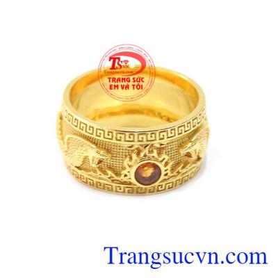 heo quan niệm của người phương đông hình tượng rồng luôn gắn liền với vua chúa, là biểu tượng của sức mạnh và quyền uy