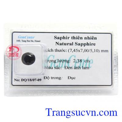 Sapphire Ép Vỉ Thiên Nhiên trong phong thủy là biểu tượng cho sự sáng suốt, toàn vẹn, trung thực và may mắn