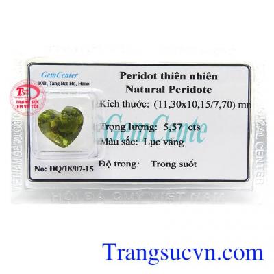 Viên Peridot Thiên Nhiên Ép Vỉ là viên đá tượng trưng cho sức sòng và niềm hy vọng, lòng bao dung của con người