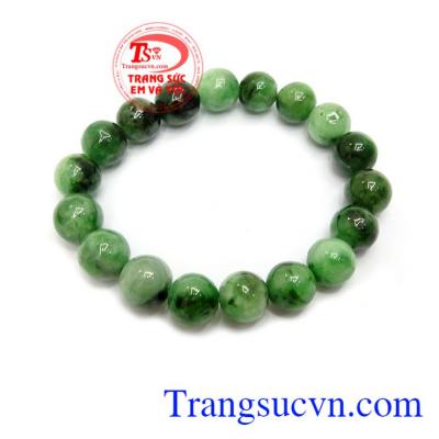 Ngọc cẩm thạch là tinh hoa trời đất ban tặng, người dân Việt từ xưa đến nay cũng rất ưa chuộng cẩm thạch