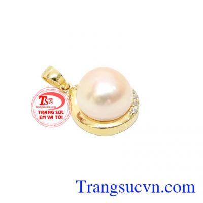 Thiết kế đối xứng tạo cảm giác mới mẻ cho người dùng