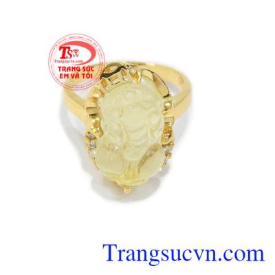 Nhẫn Nữ Tỳ Hưu