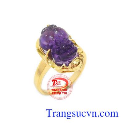 Tỳ hưu được chế tác tinh xảo, mang ý nghĩa phong thủy, chiêu tài lộc, mang lại may mắn trong tiền tài