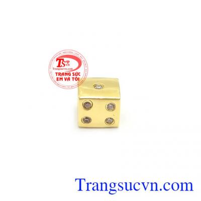 Mặt Dây Vàng Nữ Độc Đáo tinh xảo và thời trang