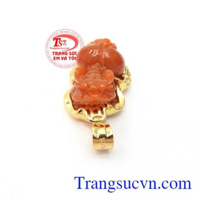 Tỳ hưu là linh vật phong thủy được ưa chuộng bậc nhất trong phong thủy bởi tác dụng trừ tà, chiêu tài lộc, may mắn, mang lại bình an và hạnh phúc cho người đeo