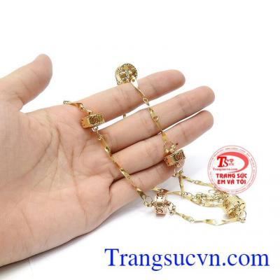 Trang sức phong cách độc đáo giúp bạn gái tỏa sáng