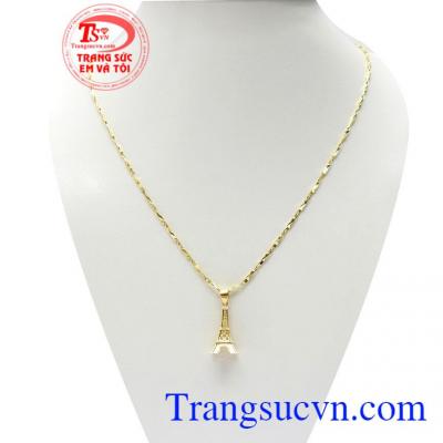 Bộ Dây Tháp Eiffel Độc Đáo với sự kết hợp giữa dây chuyền vàng 10k và mặt dây nhập khẩu vàng 18k sang trọng, quý phái