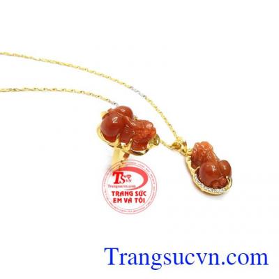 Bộ Trang Sức Đại Phúc Lộc Tỳ hưu là linh vật có tác dụng giải trừ tà khí, chiêu tài lộc, hút của cải, mang lại bình an và may mắn cho người đeo