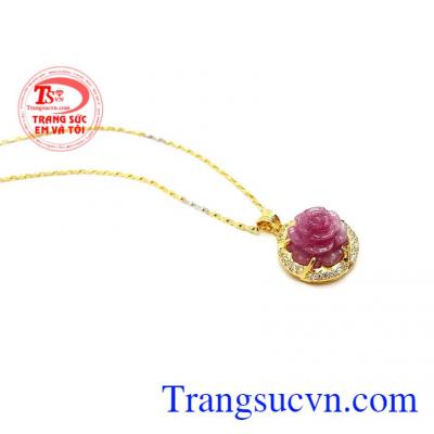 Bộ dây chuyền Ruby tinh xảo, phong cách