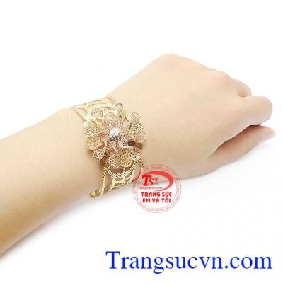 Trang sức cao cấp được chế tác từ vàng 18k