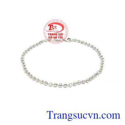 Lắc Tay Vàng Ý Cá Tính chế tác kiểu bi tròn tinh xảo, phù hợp nhiều phong cách thời trang phái đẹp