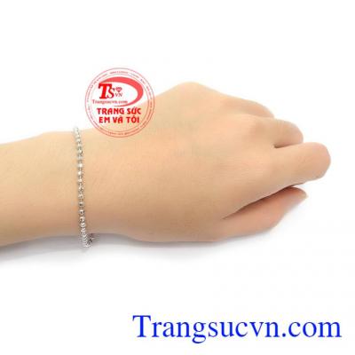 Lắc tay thương hiệu Em và Tôi uy tín, chất lượng, giao hàng toàn quốc