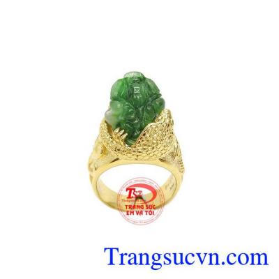 Với sản phẩm vàng được chế tác tinh tế tuổi tỵ kết hợp cùng đá cẩm thạch thiên nhiên chạm khắc hình thiềm thừ