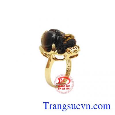 Nhẫn tỳ hưu mắt hổ ngậm kim tiền