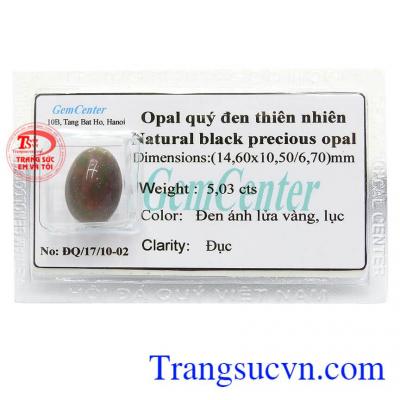 Opal Quý Đen Thiên Nhiên là viên đá biểu tượng cho niềm tin, hi vọng và sự thành đạt, sử dụng đá Opal sẽ giúp chủ nhân gia tăng quyền lực, gặp nhiều may mắn trong công danh sự nghiệp