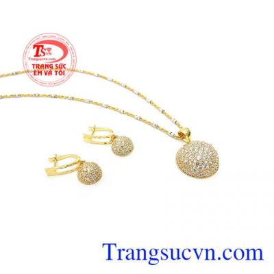 Bộ trang sức nữ vàng 18k bền đẹp, sang trọng