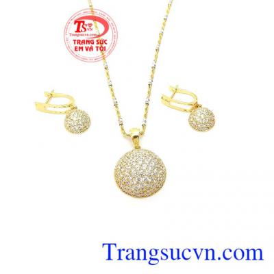 Bộ trang sức vàng tây sang trọng, quý phái