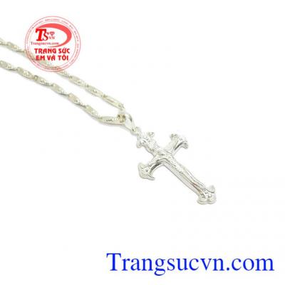 Bộ Dây Chuyền Bạc Nam Mạnh Mẽ bộ dây chuyền bạc sang trọng, mạnh mẽ cho phái mạnh, phù hợp nhiều phong cách thời trang, là món quà tuyệt vời dành cho những dịp ý nghĩa