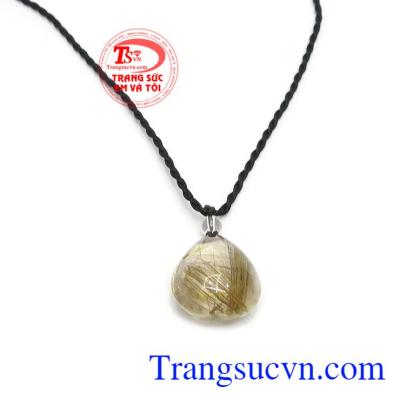 Dây đeo thạch anh tóc vàng cá tính là sản phẩm thạch anh đẹp mang lại nhiều may mắn