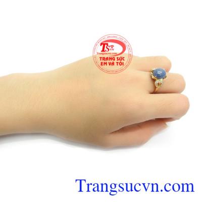Nhẫn Nữ Sapphire Thịnh Vượng là món quà tặng tuyệt vời cho người yêu thương