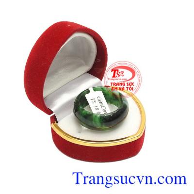 Giá trị đích thực nằm ở nguồn năng lượng dồi dào mà ngọc cẩm thạch đem lại.