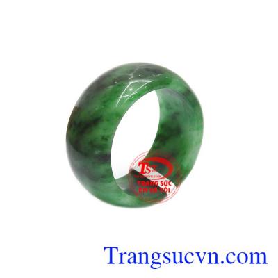Nhẫn cẩm thạch thiên nhiên hạnh phúc