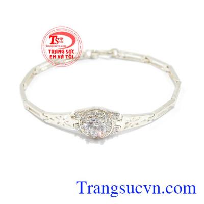 Lắc bạc thanh lịch là sản phẩm bạc 925, đẹp sang trọng