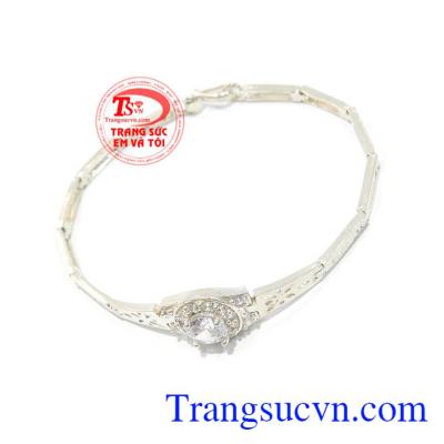 Lắc bạc thanh lịch là sản phẩm bạc 925