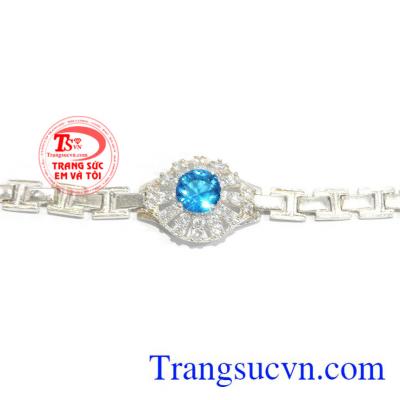 Lắc nữ quý phái với kiểu dáng sang trọng, tôn lên vẻ đẹp phái nữ