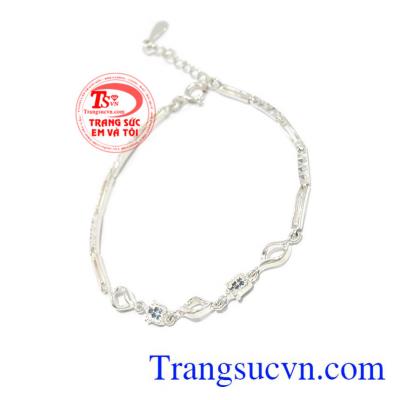 Lắc tay bạc hoa tulip là sản phẩm đep, kiểu dáng trẻ trung, xinh xắn