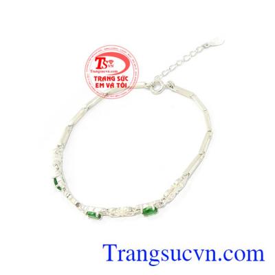 Lắc Tay Nữ Bạc Đẹp phù hợp phong cách thời trang sang trọng, quý phái và cá tính phái đẹp