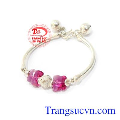 Lắc Tay Gắn Đá Cho Bé là món quá tuyệt vời cho bé vào những dịp ý nghĩa