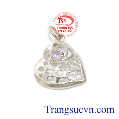 Mặt dây trái tim hồng là sản phẩm mặt dây được thiết kế đẹp