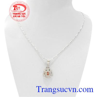 Mặt bạc cóc ngậm tiền đẹp là biểu tượng mang lại nhiều tiền tài