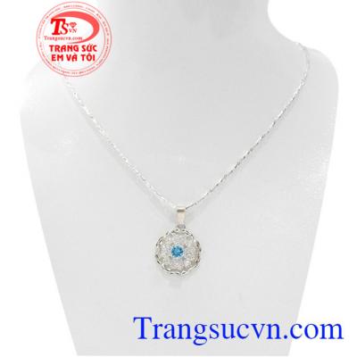 Mặt dây bạc tinh tế là sản phẩm sản phẩm được nhiều bạn nữ ưa thích