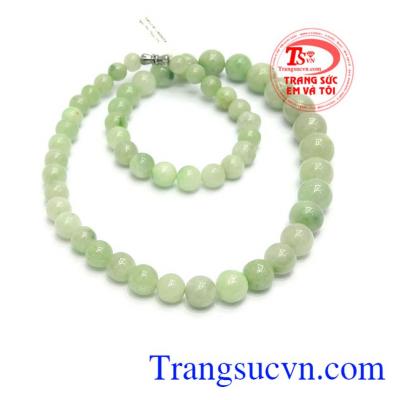Chuỗi cổ ngọc cẩm thạch
