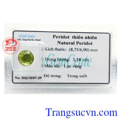 Viên Peridot Thiên Nhiên Tài Lộc là viên đá mang lại sự sung túc, may mắn, hy vọng và bình an cho người đeo, phù hợp làm mặt nhẫn, dây chuyền sang trọng, thời trang và hợp phong thủy