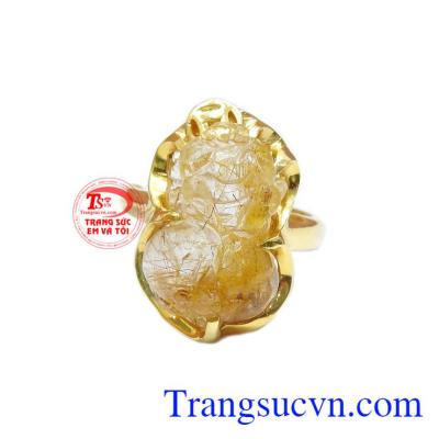 Nhẫn nữ tỳ hưu thạch anh tóc đẹp được thiết kế trẻ trung, năng động và hợp phong thủy. 