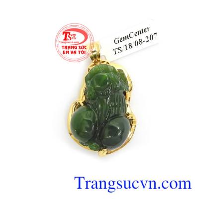 Mặt Tỳ Hưu Cẩm Thạch May Mắn có tác dụng giải trừ tà khí, chiêu tài lộc, công danh, mang lại may mắn bình an, hạnh phúc và may mắn cho người đeo