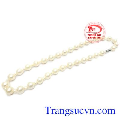 Ngọc trai trắng là biểu tượng của sự trong trắng, thánh thiện, kiêu sa.