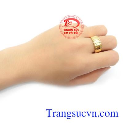 Nhẫn nam thánh giá sang trọng