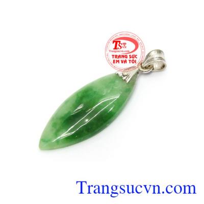 Mặt dây chuyền cẩm thạch móc bạc tinh xảo