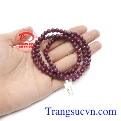 Ngoài tác dụng về mặt tâm linh, ruby còn là biểu tượng cho sắc đẹp, tính thẩm mỹ cao.