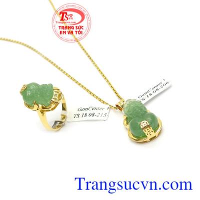 Tỳ hưu là linh vật phong thủy có tác dụng giải trừ tà khí, chiêu tài tác lộc, mang lại bình an, may mắn và hạnh phúc cho chủ nhân