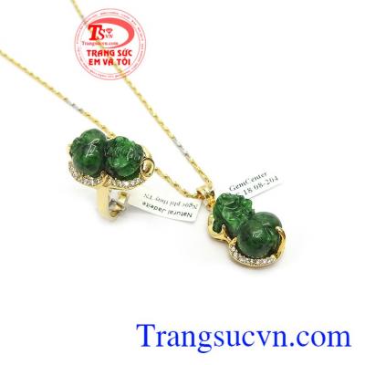 Bộ Dây Nữ Tỳ Hưu Công Danh kết hợp độc đáo giữa dây chuyền, mặt dây và nhẫn Tỳ hưu phỉ thúy thời trang, cá tính