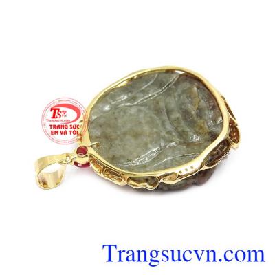 Mặt phật di lặc cẩm thạch bọc vàng được chế tác từ vàng tây 10k sáng bóng.