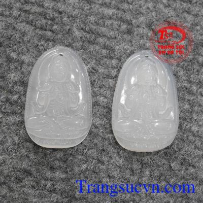 Phật bản mệnh đá mã não